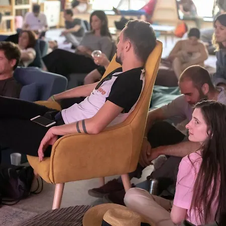 بيت شباب Unite *