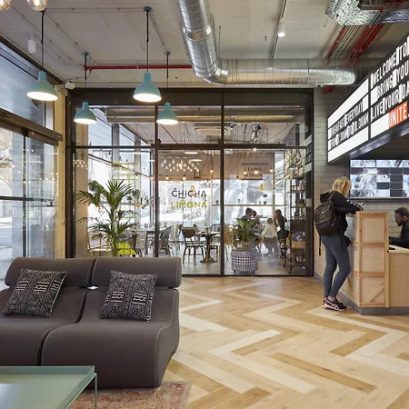 بيت شباب Unite برشلونة