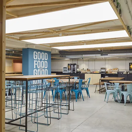 بيت شباب Unite برشلونة