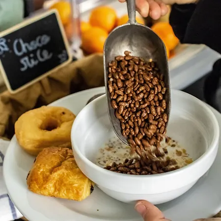 بيت شباب Unite *