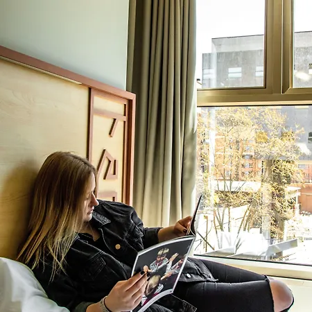 بيت شباب Unite برشلونة